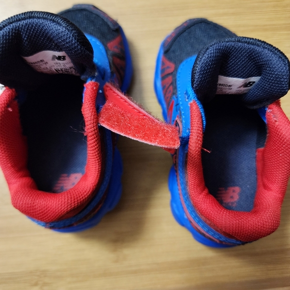 New balance infant size 3 sneakers "Spiderman" - Picture 5 of 6